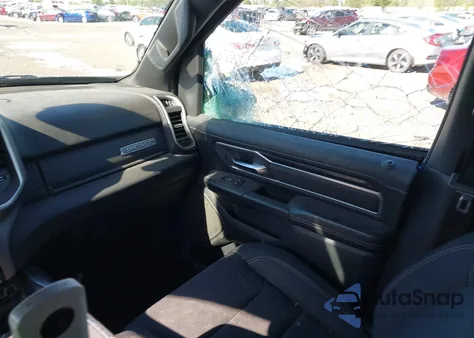 2019 Ram 1500 Big Horn/Lone Star 4X4 5'7 Box z USA, uszkodzony, nr VIN 1C6RRFFG7KN784887